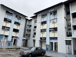 Bedok Reservoir Road (D16), Shop House #606799981